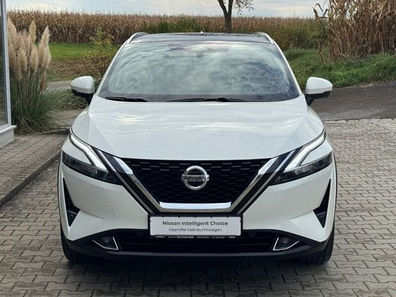 Nissan Qashqai Tekna+ 4x4 Alu 20' Leder LED PGD AHK